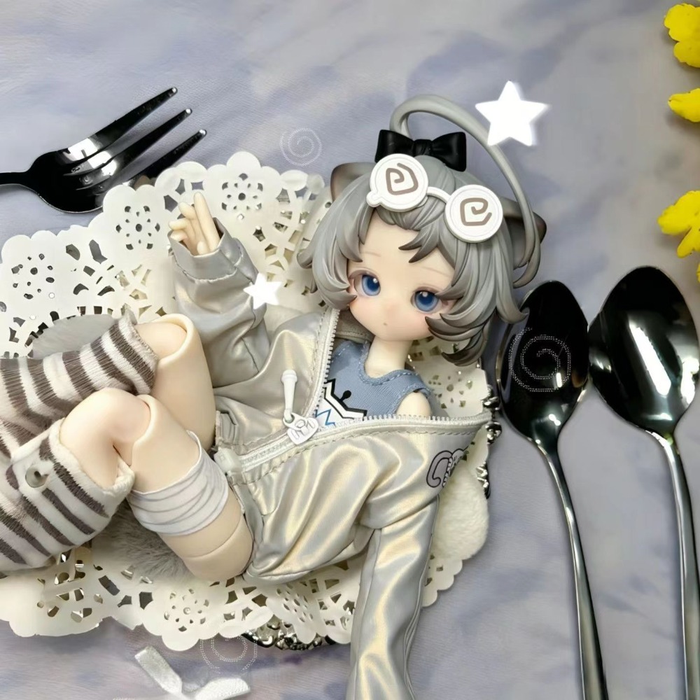 Inedible Doll Lunar Lore Meow  - Mystery Box Blind Bag review and price
